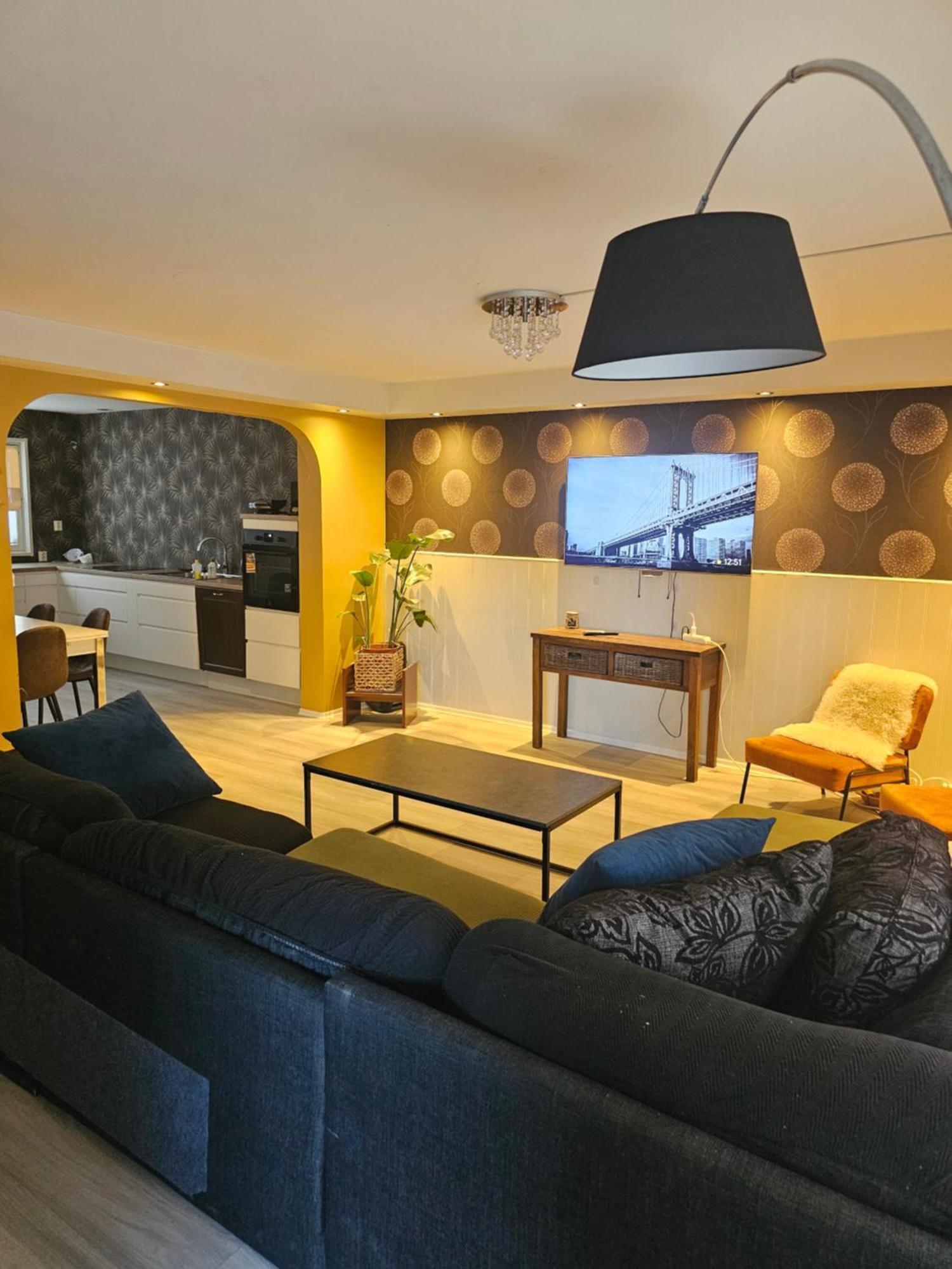 Full Privacy Townhome In Oslo With Wifi Bagian luar foto
