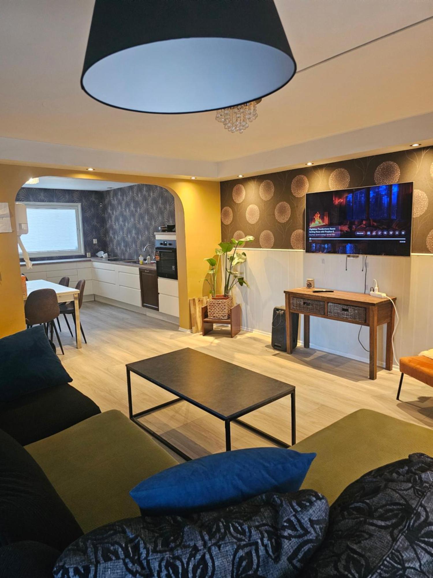 Full Privacy Townhome In Oslo With Wifi Bagian luar foto