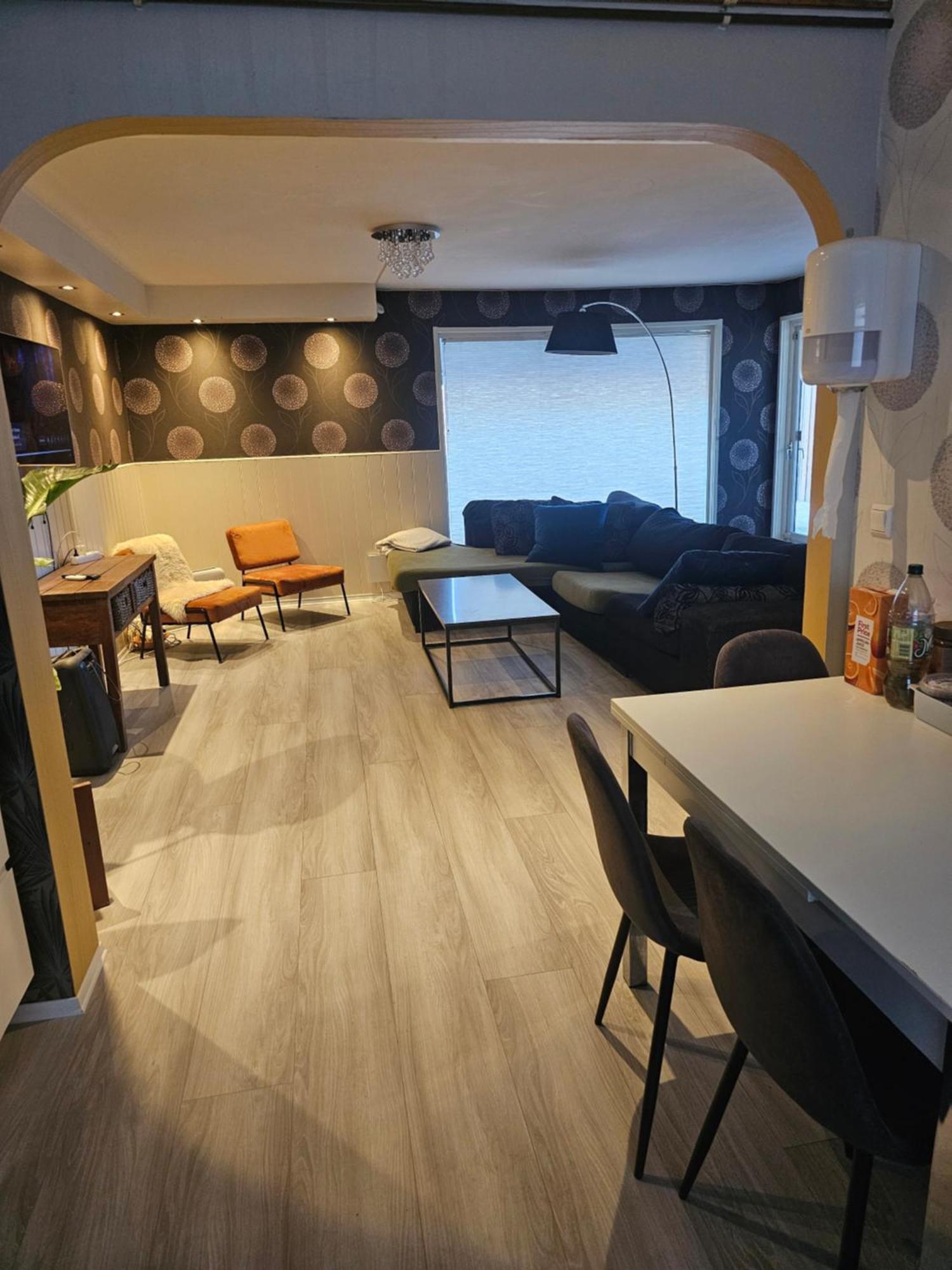 Full Privacy Townhome In Oslo With Wifi Bagian luar foto