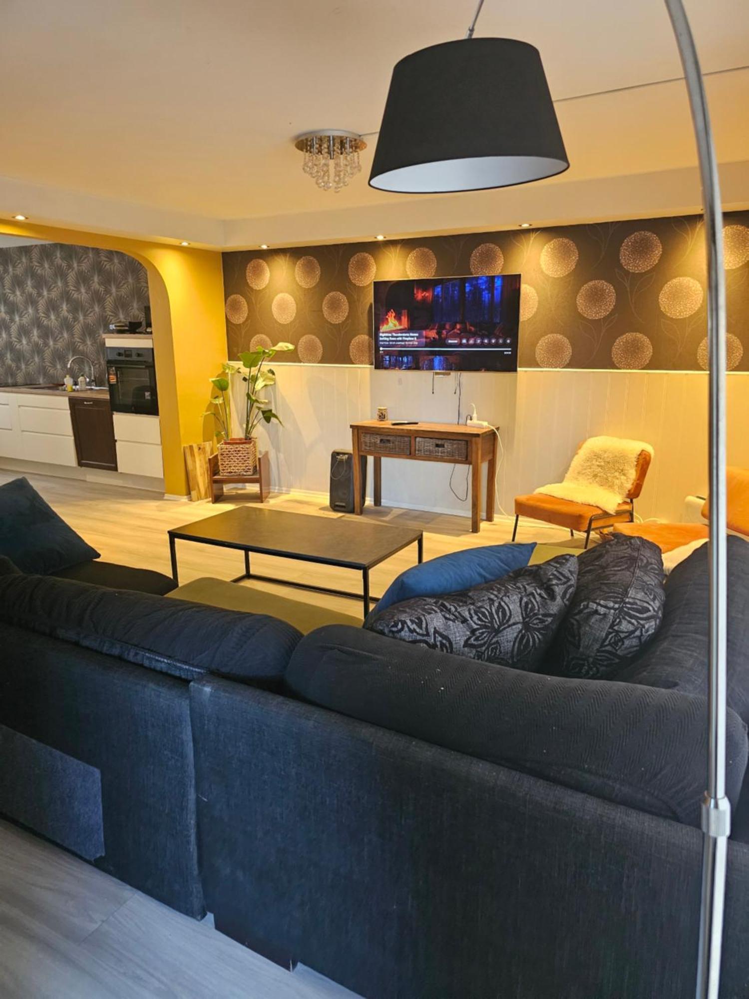 Full Privacy Townhome In Oslo With Wifi Bagian luar foto